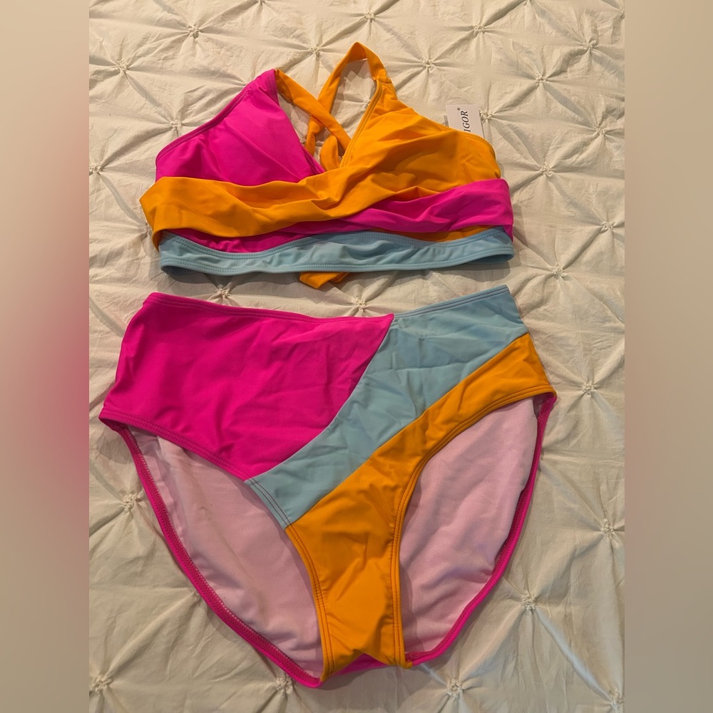 NWT BIKINI SIZE LRGE